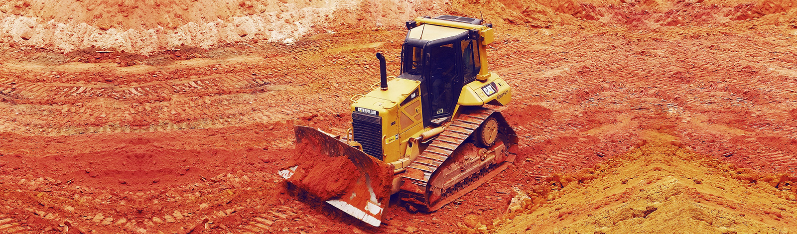 100_1273-mani-1600×470